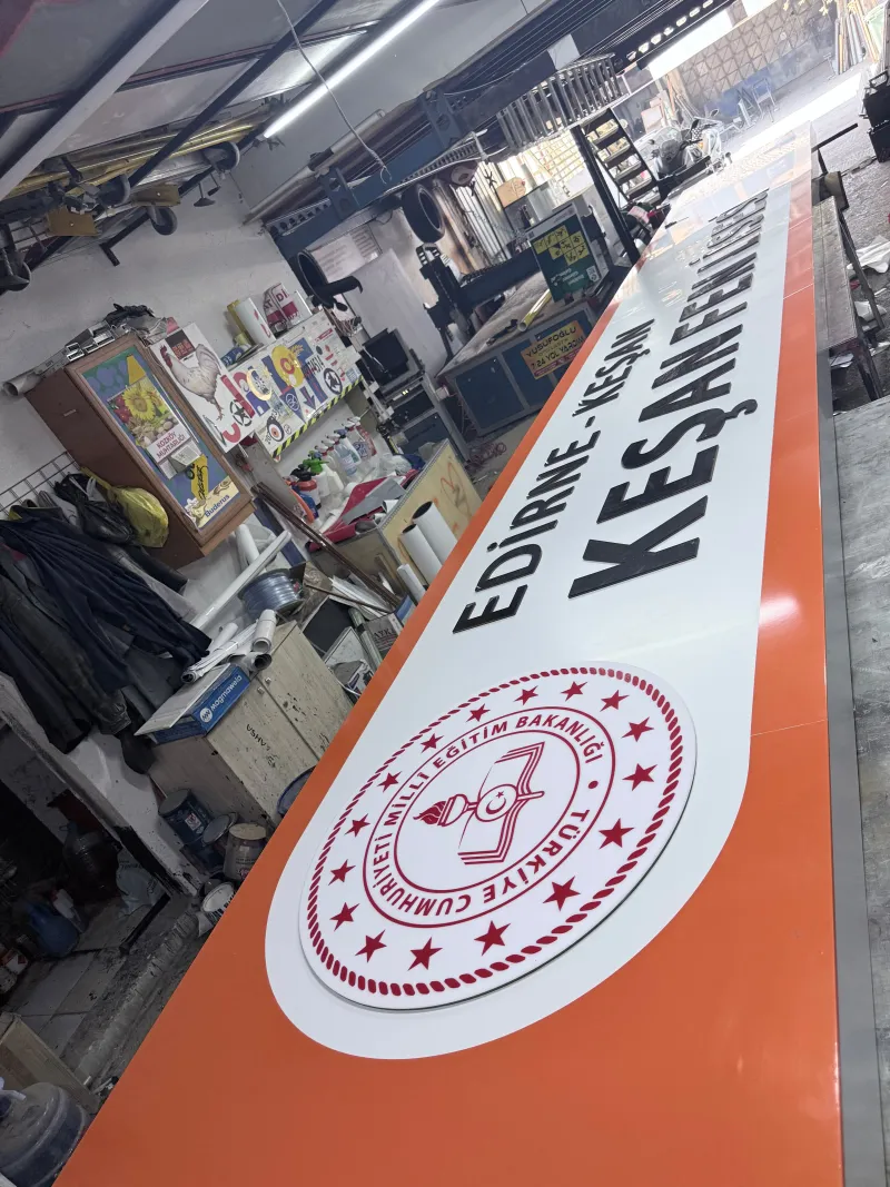 Keşan Fen Lisesi — Üretim Atölyede tabela imalatı — Keşan Reklam Tabela