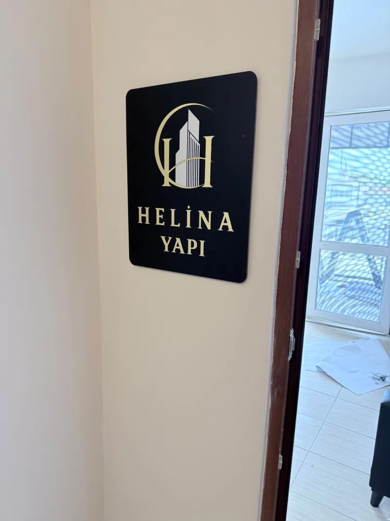 Helina Yapı Pleksi kapı tabelası — Keşan Reklam Tabela