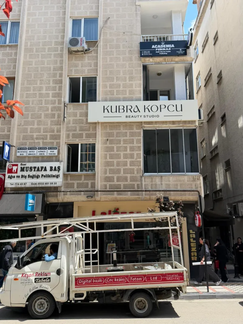 Kubra Kopcu Beauty Studio · ışıklı tabela — Keşan Reklam Tabela