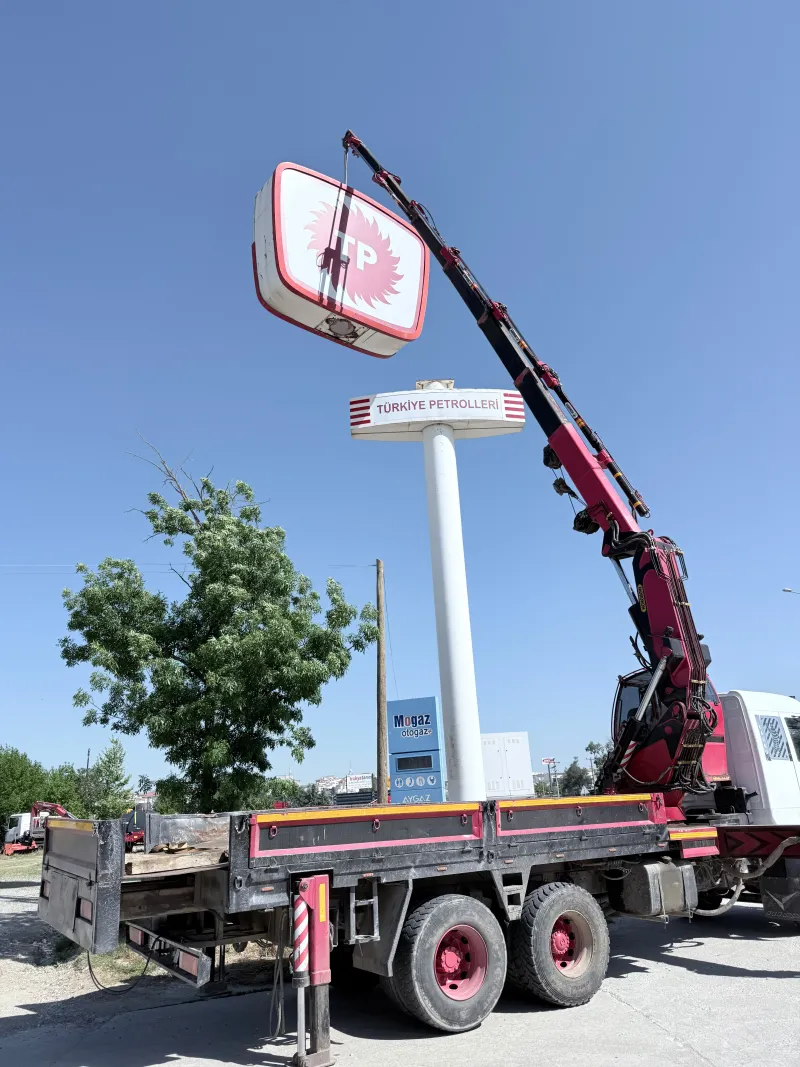 Türkiye Petrolleri Akaryakıt totem · vinçli montaj — Keşan Reklam Tabela
